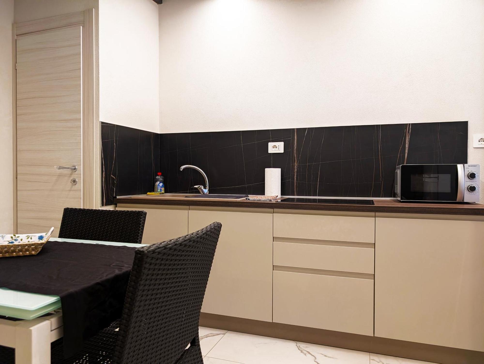 Le Torri Loft Apartment Фосано Екстериор снимка
